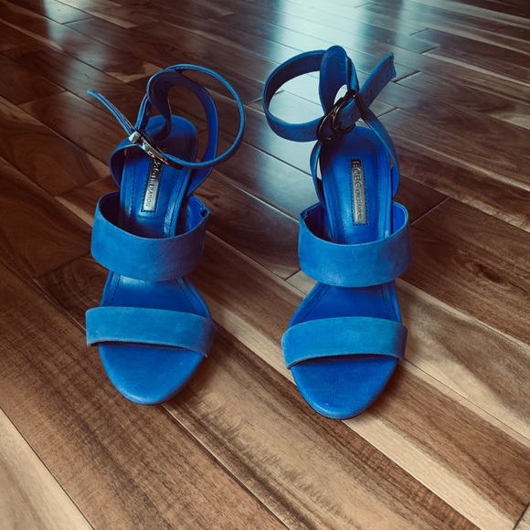 BCBG Circus heeled sandal - size 6 - Picture 2 of 6
